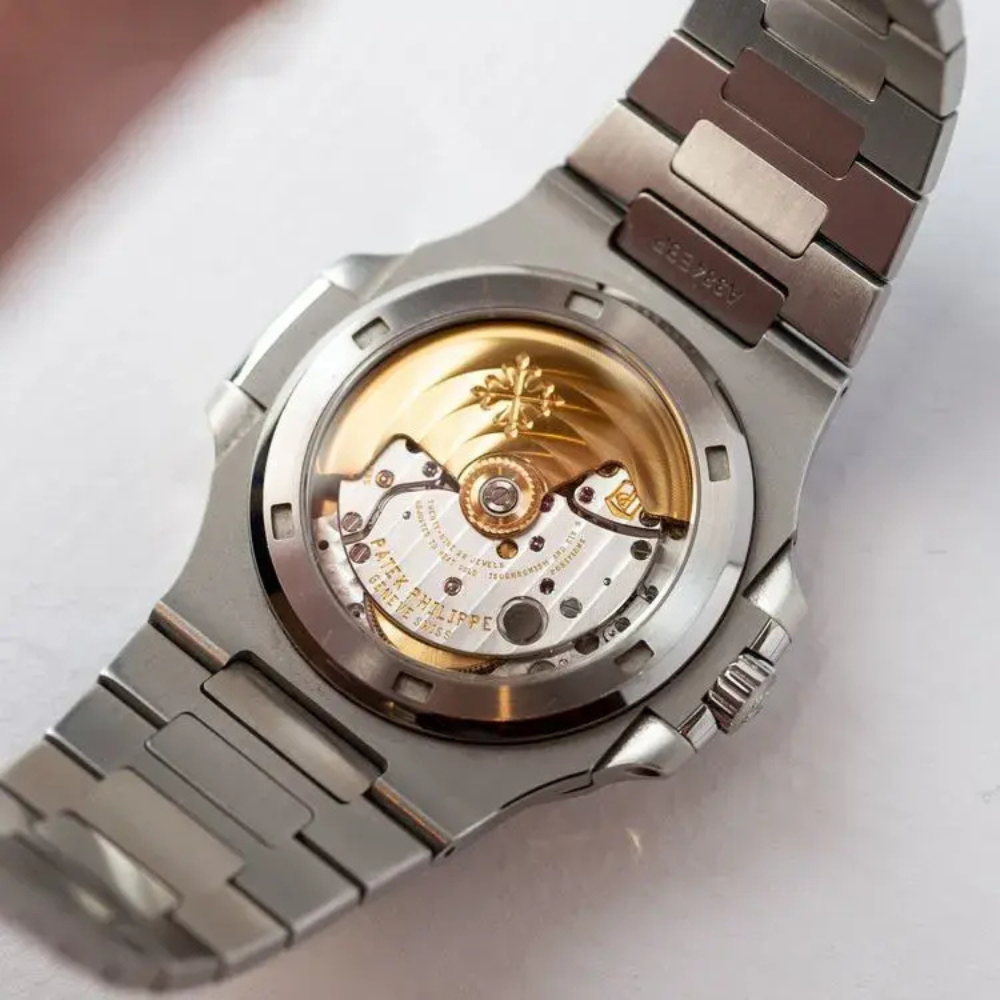 Patek Philippe Mens Watch 5711-1A-011 - Image 6