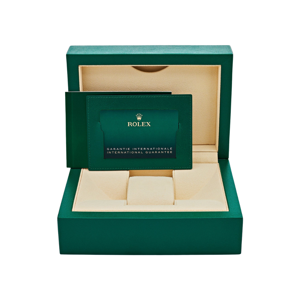 Rolex Submariner Oystersteel Ref# 124060 - Image 18