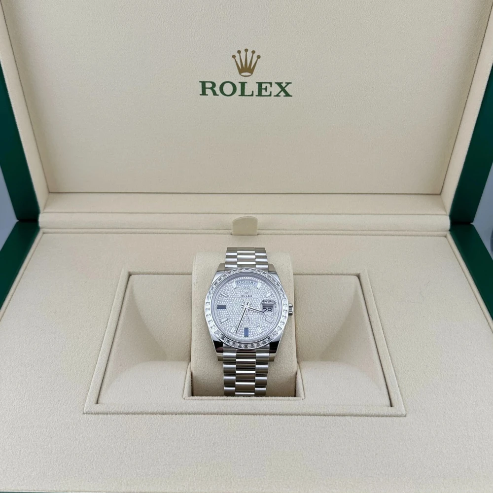 Rolex Day-Date 40 228396TBR Platinum Diamond Bezel Diamond-Paved Sapphire Dial - Image 2